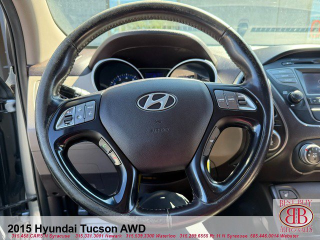 Used 2015 Hyundai Tucson SE AWD/4WD image 18