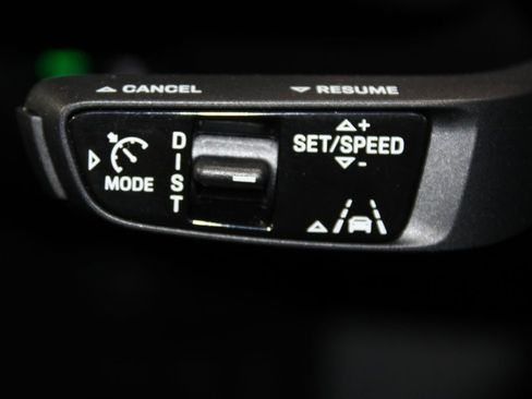 Used 2024 Porsche Cayenne AWD/4WD image 43