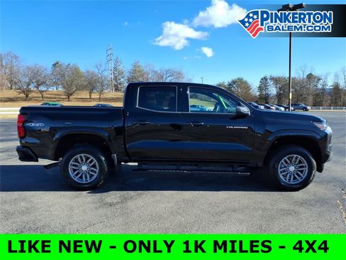 Used 2024 Chevrolet Colorado LT w/ LT Convenience Package image 2