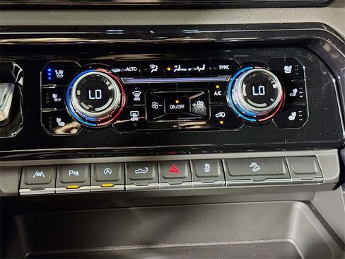 New 2026 GMC Sierra 1500 AT4 w/ AT4 Premium Package image 10