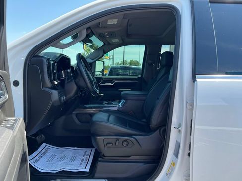 Certified 2025 Chevrolet Silverado 2500 LTZ w/ LTZ Plus Package AWD/4WD image 9