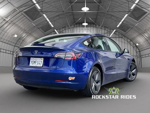 Used 2020 Tesla Model 3 Standard Range RWD image 2