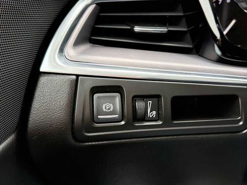 Used 2019 Cadillac XT5 Luxury image 14