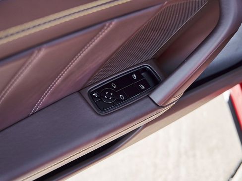 Used 2021 Porsche 911 Turbo S image 28