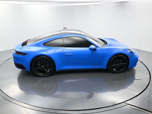 Certified 2022 Porsche 911 Carrera w/ Sport Chrono Package image 39