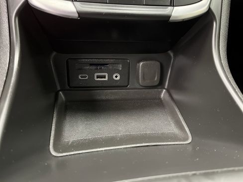 Certified 2024 GMC Terrain SLT image 24