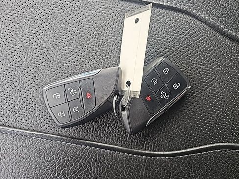 Used 2023 GMC Sierra 1500 Denali w/ Denali Reserve Package image 27