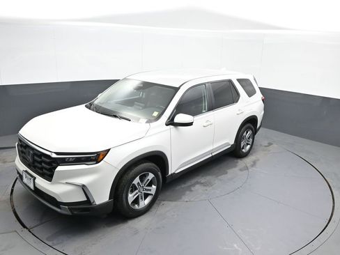Used 2023 Honda Pilot EX-L image 35