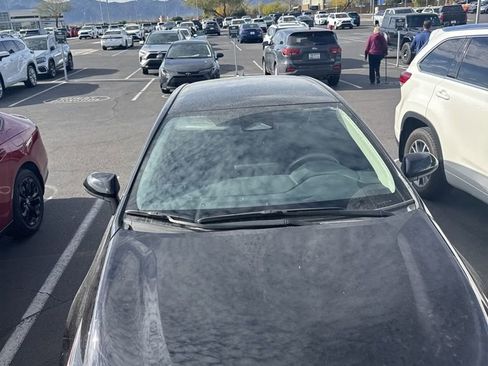 Used 2023 Toyota Corolla LE image 3