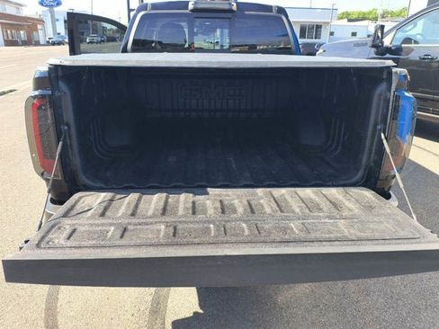 Used 2022 GMC Canyon AT4 AWD/4WD image 9