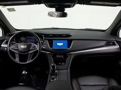 Certified 2023 Cadillac XT5 Luxury image 14