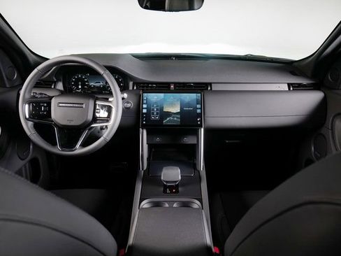 New 2026 Land Rover Discovery Sport Landmark AWD/4WD image 4