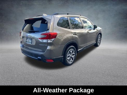 Used 2019 Subaru Forester Premium w/ All-Weather Package image 6