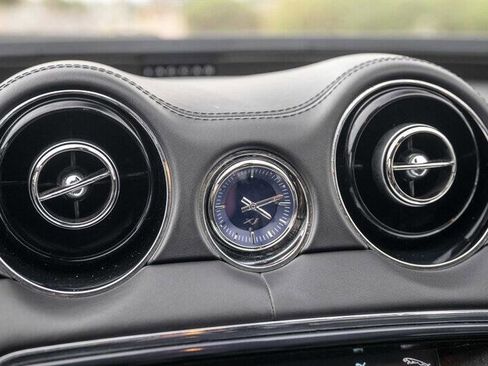 Used 2011 Jaguar XJ L image 15