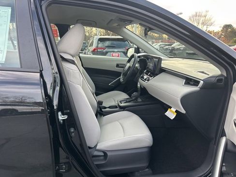 New 2026 Toyota Corolla Cross L image 16