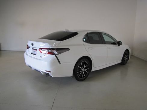 Used 2024 Toyota Camry SE FWD image 24