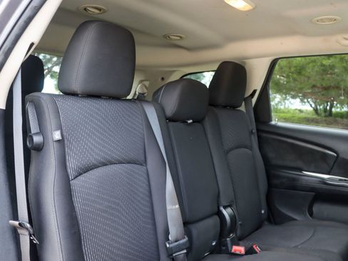 Used 2018 Dodge Journey SE w/ Popular Equipment Group FWD image 22