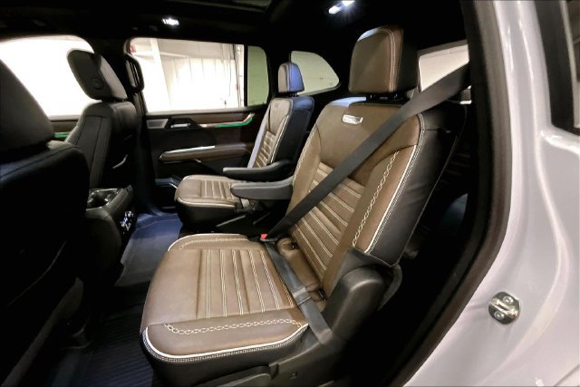 Used 2026 GMC Acadia Denali w/ Super Cruise Package AWD/4WD image 25
