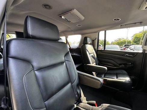 Used 2019 Chevrolet Suburban LT AWD/4WD image 37