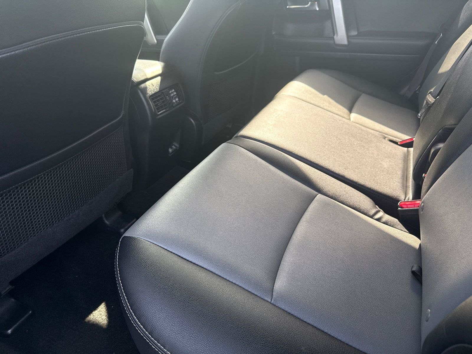 Used 2021 Toyota 4Runner SR5 Premium w/ Moonroof Package AWD/4WD image 26