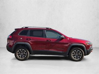 Used 2020 Jeep Cherokee Trailhawk w/ Cold Weather Group AWD/4WD video 4