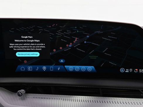 New 2026 Cadillac Optiq Luxury 2 image 28