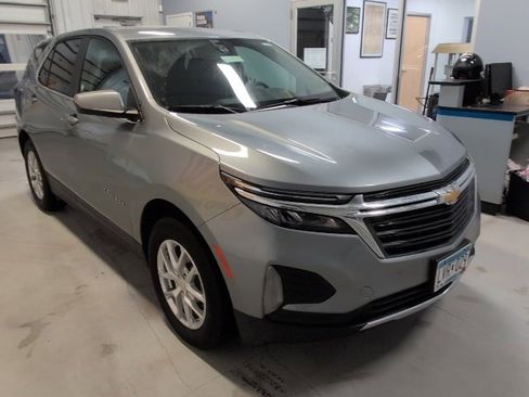 Used 2024 Chevrolet Equinox LT image 7