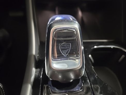 New 2026 Volvo XC40 B5 Plus w/ Protection Package Premier image 13