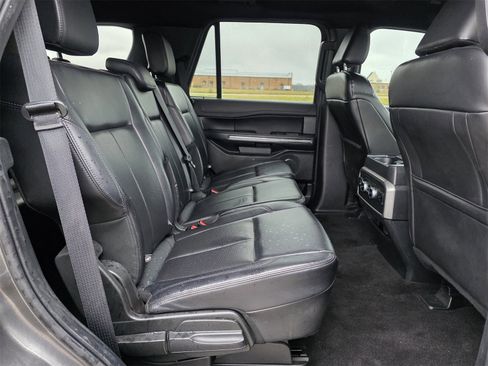 Used 2021 Ford Expedition XLT image 25