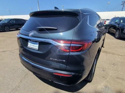 Certified 2019 Buick Enclave Essence FWD image 8