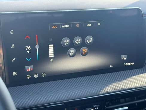 New 2026 Nissan Kicks SR w/ Cold Weather Package image 33