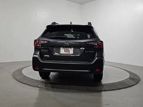 Certified 2025 Subaru Outback Premium AWD/4WD image 5