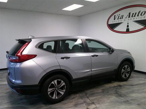 Used 2017 Honda CR-V LX image 2