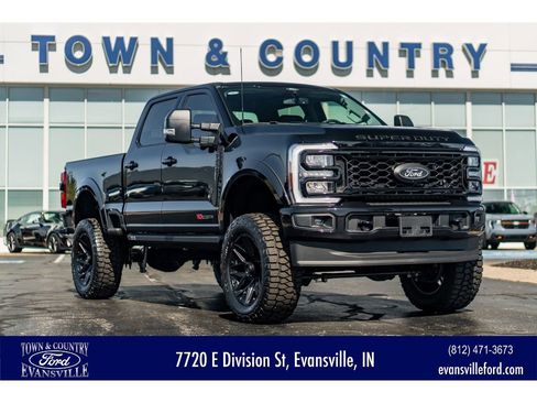 Used 2025 Ford F250 XLT w/ Black Appearance Package AWD/4WD image 1