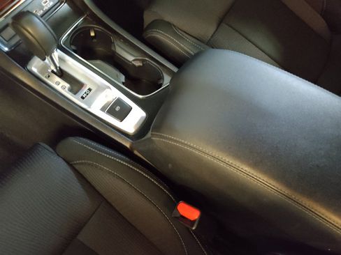 Used 2023 Subaru Ascent Premium w/ Convenience Package AWD/4WD image 26