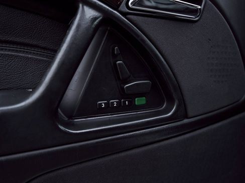 Used 2002 Mercedes-Benz SL 500 w/ SL2 Option Pkg image 30