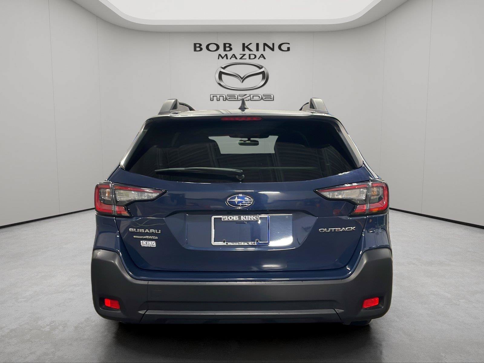 Used 2025 Subaru Outback Premium AWD/4WD image 4