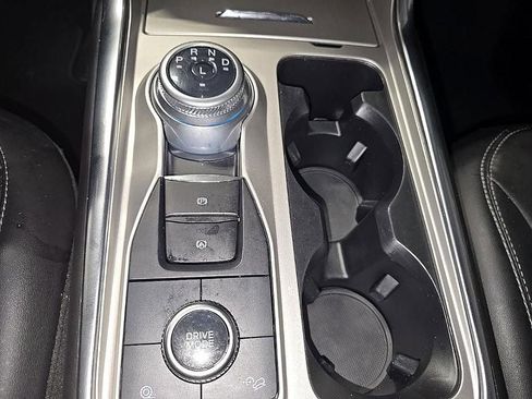 Used 2022 Ford Explorer XLT w/ Equipment Group 202A image 21