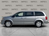 Used 2017 Dodge Grand Caravan SE image 2