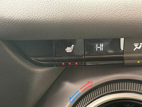 Used 2022 Chevrolet Blazer LT w/ Sound & Technology Package image 30