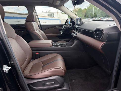 Certified 2023 Honda Pilot Elite image 25