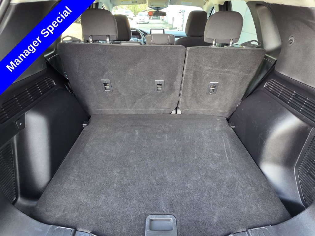 Used 2024 Ford Escape Active w/ Cold Weather Package FWD image 12