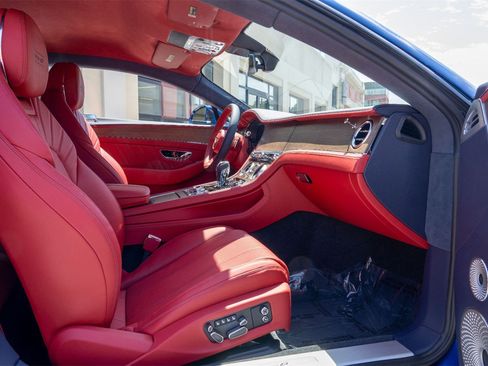 Used 2024 Bentley Continental GT V8 image 16