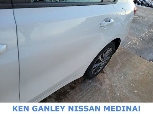 Used 2023 Kia Forte LXS w/ LXS Technology Package image 12