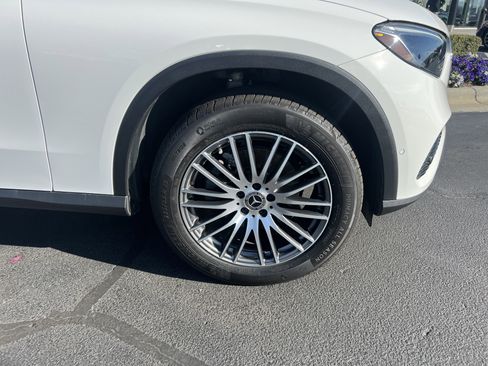 Used 2025 Mercedes-Benz GLC 300 image 13