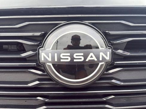 Used 2025 Nissan Altima 2.5 SV FWD image 11
