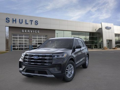 New 2026 Ford Explorer Active image 2