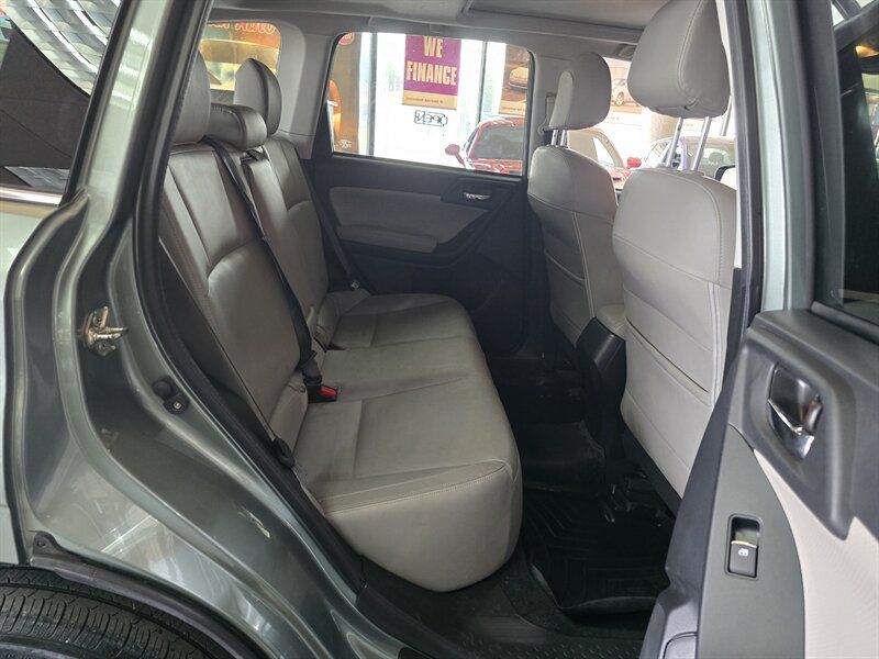 Used 2017 Subaru Forester 2.5i Limited AWD/4WD image 16
