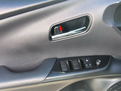 Used 2022 Toyota Prius XLE w/ Advanced Technology Package image 28