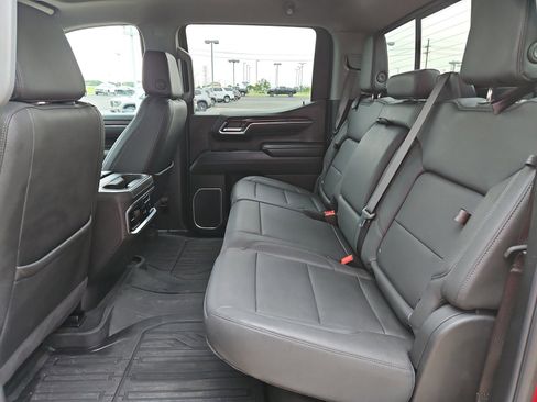 Used 2024 GMC Sierra 1500 SLT w/ SLT Premium Plus Package AWD/4WD image 18